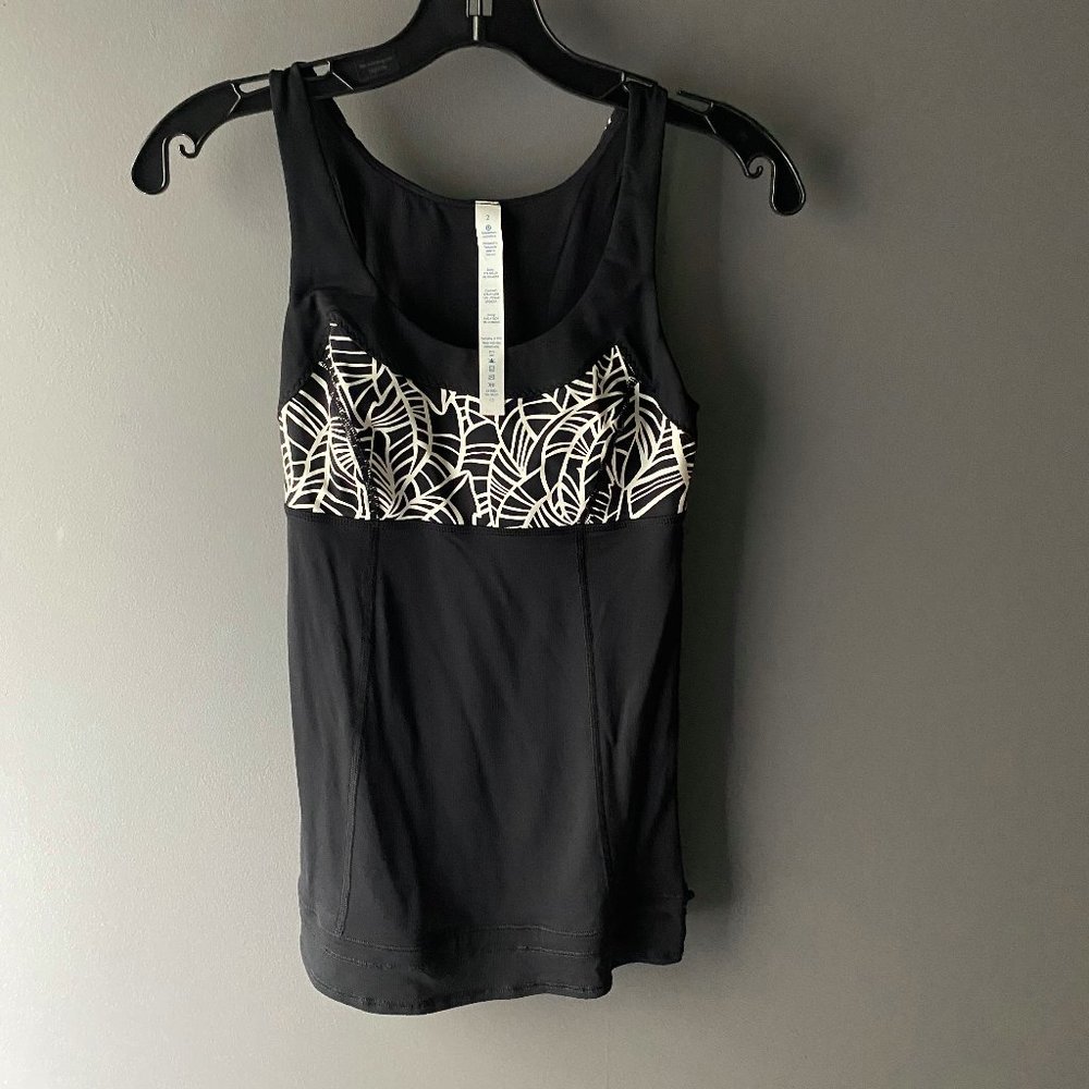 Lululemon top Size 2